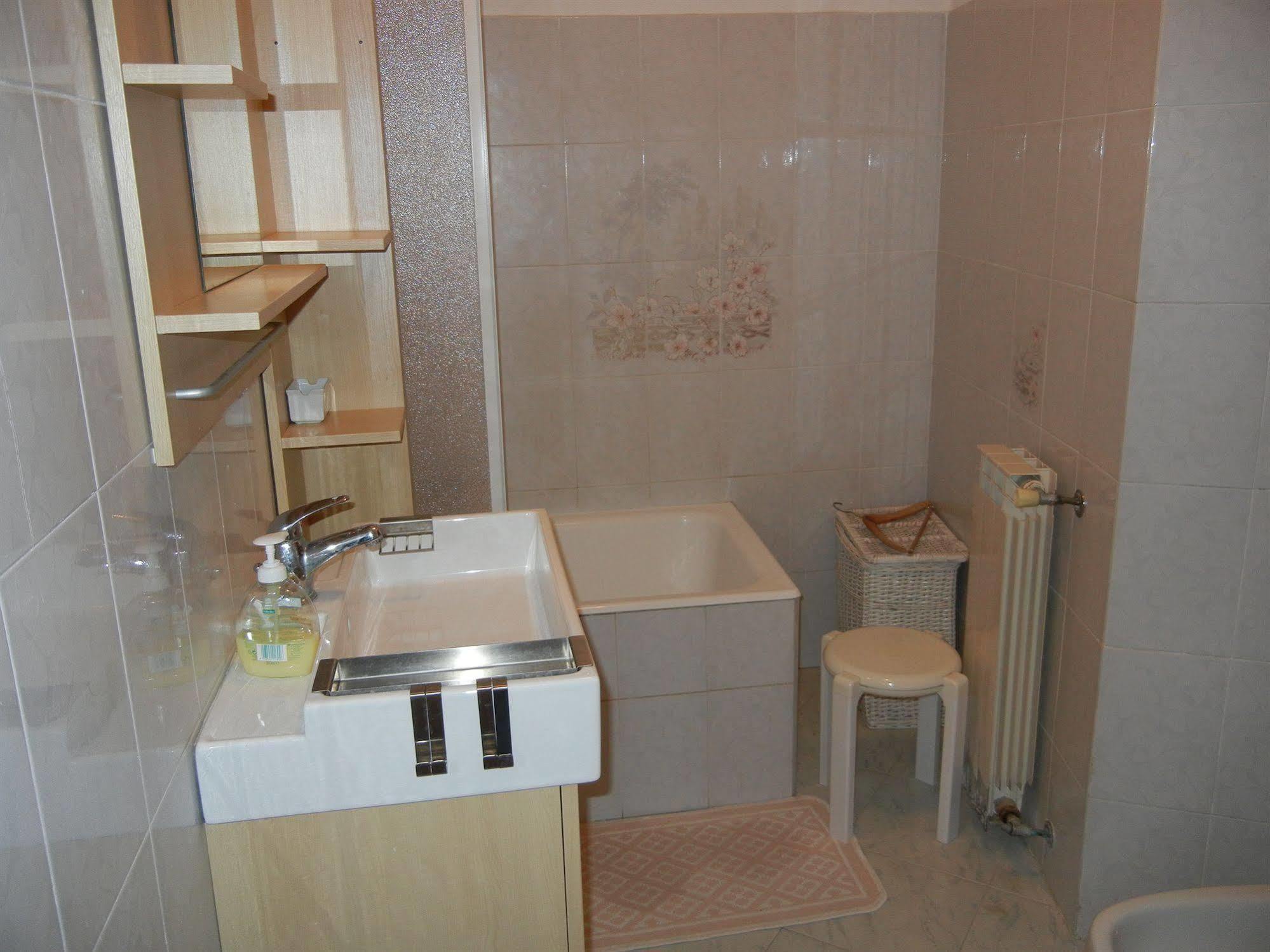 Rina Rooms فيرناتْسا المظهر الخارجي الصورة
